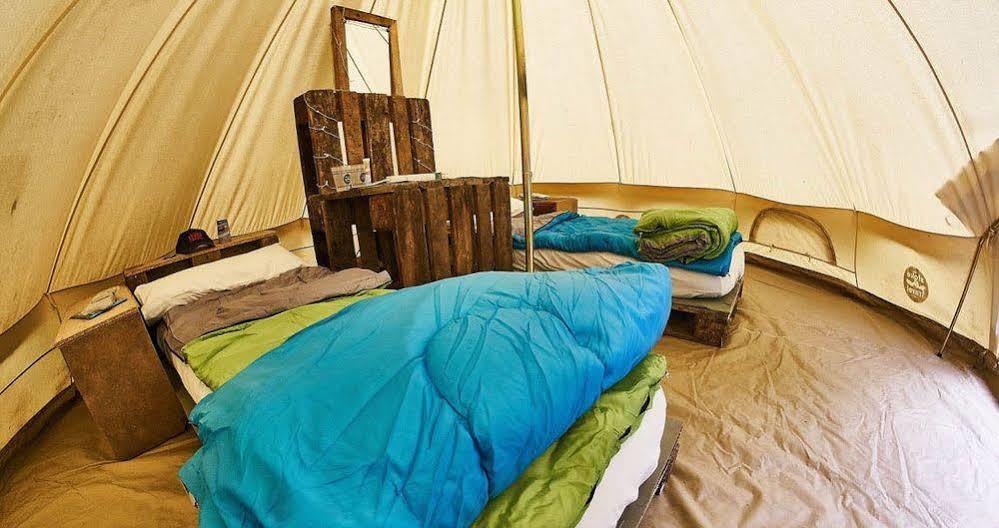 Hôtel Pamplona Camping à Aizoáin Extérieur photo